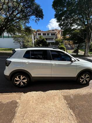 VOLKSWAGEN T-CROSS 1.0 200 TSI TOTAL FLEX SENSE AUTOMÁTICO VOLKSWAGEN T-CROSS 1.0 200 TSI TOTAL FLEX SENSE AUTOMÁTICO